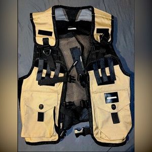 Neighborhood vest great condition!!